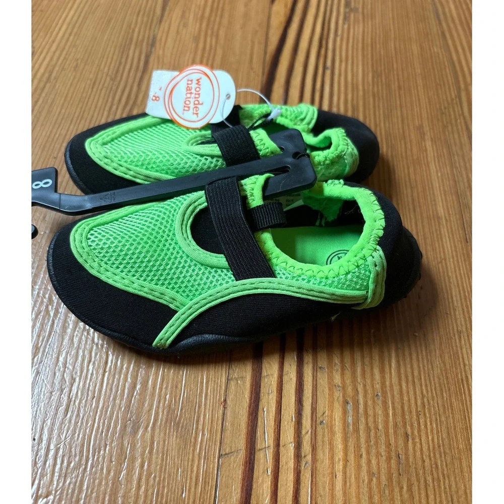 Wonder Nation Water Shoes‎ Kids Neon Green Black Mesh Aqua Socks SIZE 7/8 NWT